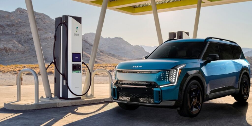 استاندارد جهانی شارژ خودروهای برقی در راه است