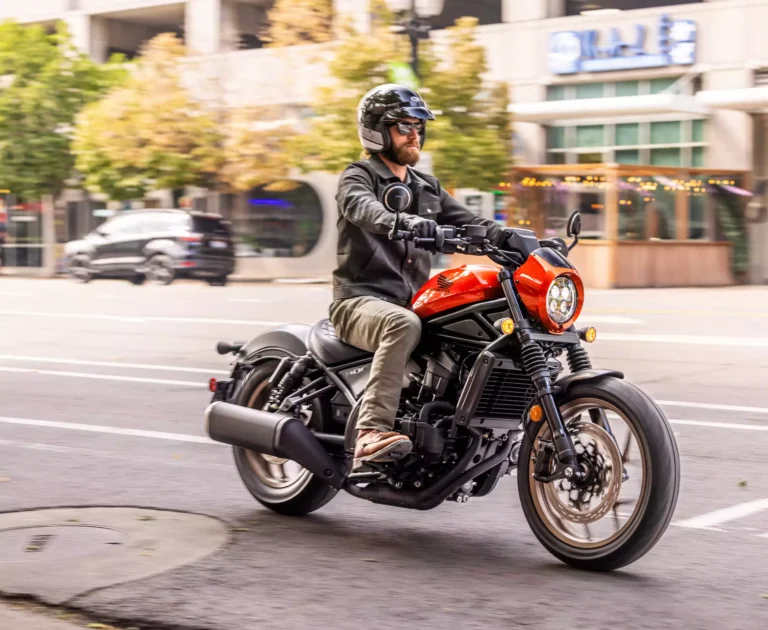 بررسی موتورسیکلت هوندا CMX1100 Rebel