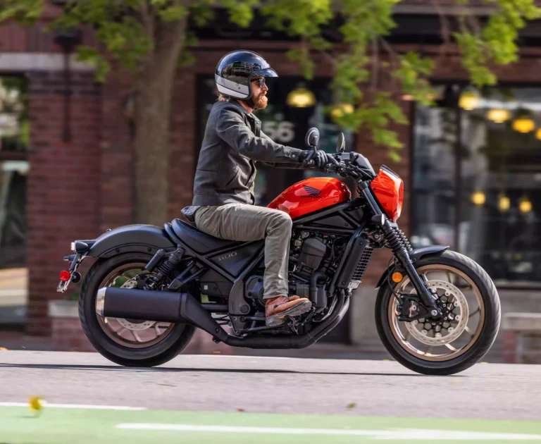 بررسی موتورسیکلت هوندا CMX1100 Rebel