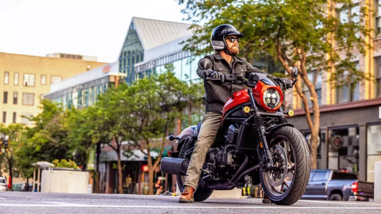 بررسی موتورسیکلت هوندا CMX1100 Rebel