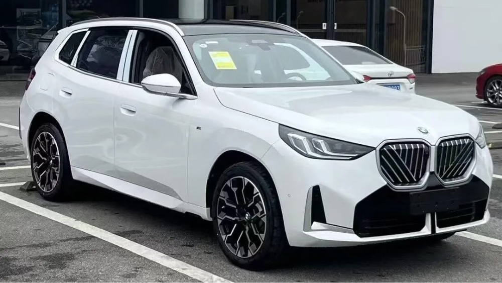 معرفی ب‌ام‌و X3 لانگ